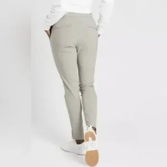 Athleta Wander Stash Pant - Birch Gray - 6 - Picture 2 of 10